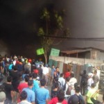 Kobaran Api Lalap Gudang Penyimpanan Karpet di Bekasi